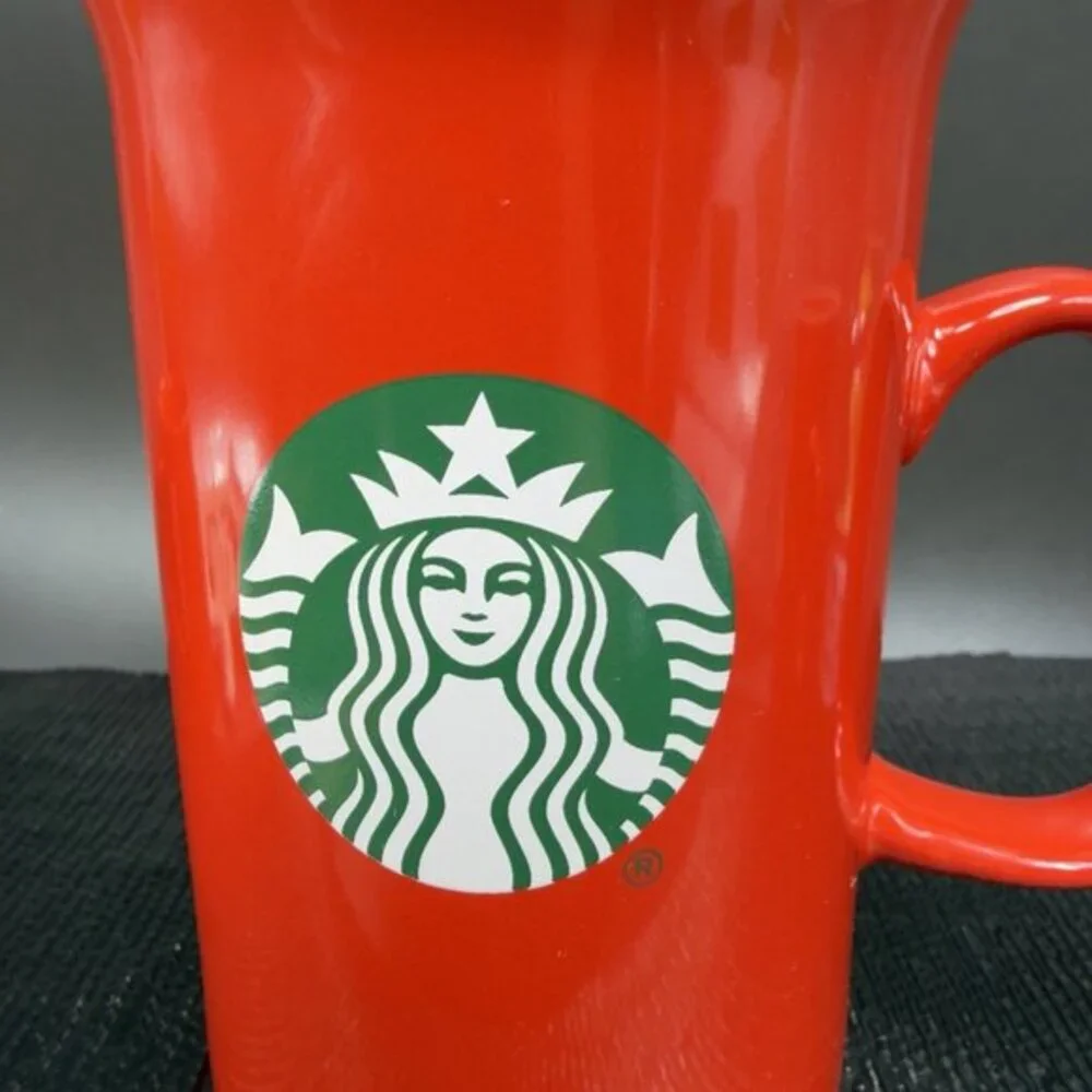 Starbucks Coffee Red Green Logo Coffee Mug Cup 11 fl oz Stoneware Mug Siren Logo